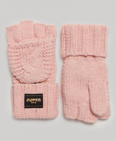 Cable knit gloves